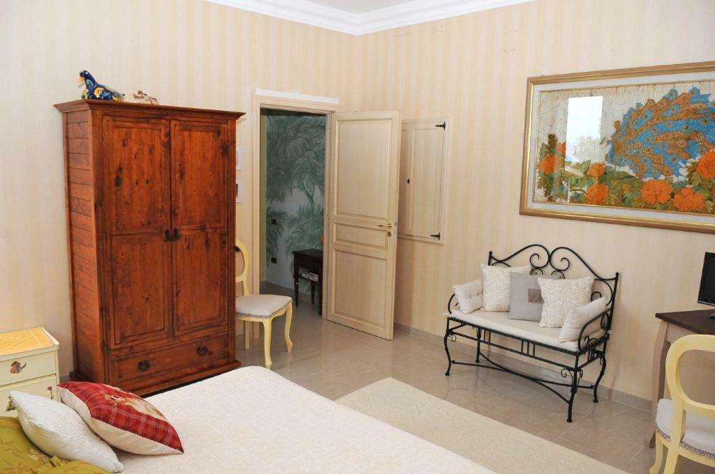 Villa Desideria B&B กาปิตานา ภายนอก รูปภาพ